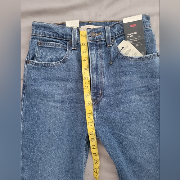 Levi's 70'S HIGH RISE FLARE WOMEN'S JEANS/ NWT Size 27x32 - Picture 8 of 12